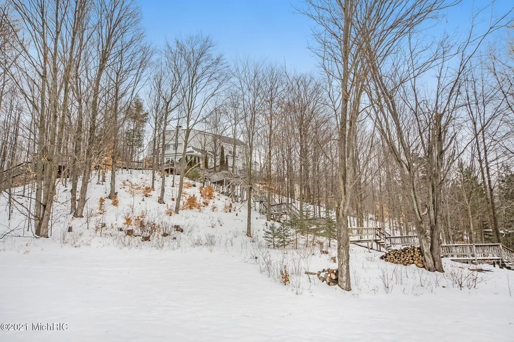 6767 Pleasantview Road Harbor Springs City, MI 49740