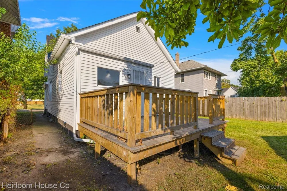 78 Batavia Street River Rouge City, MI 48218