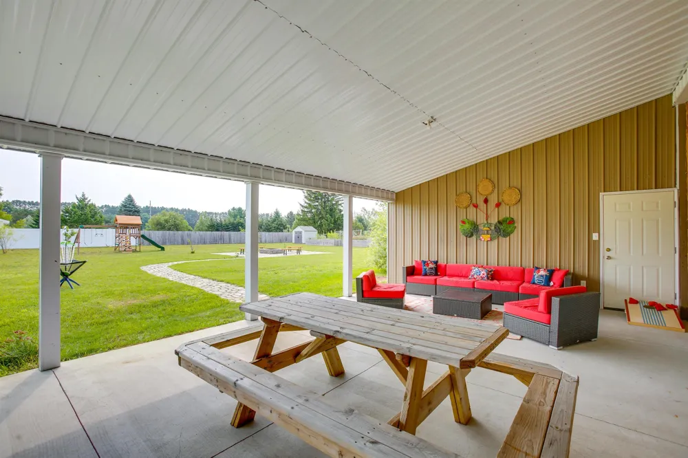 6576 E 34 ROAD Haring Charter Township, MI 49601