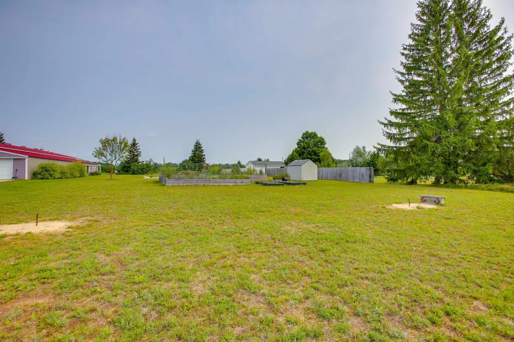 6576 E 34 ROAD Haring Charter Township, MI 49601