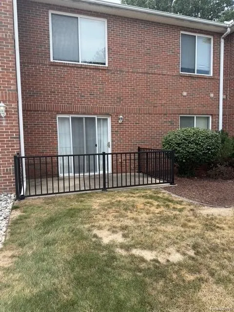 3021 Birch Row Drive #9 East Lansing City, MI 48823