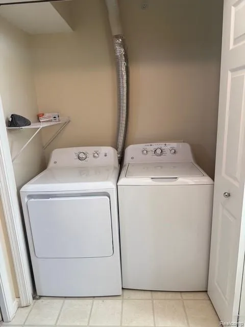 3021 Birch Row Drive #9 East Lansing City, MI 48823