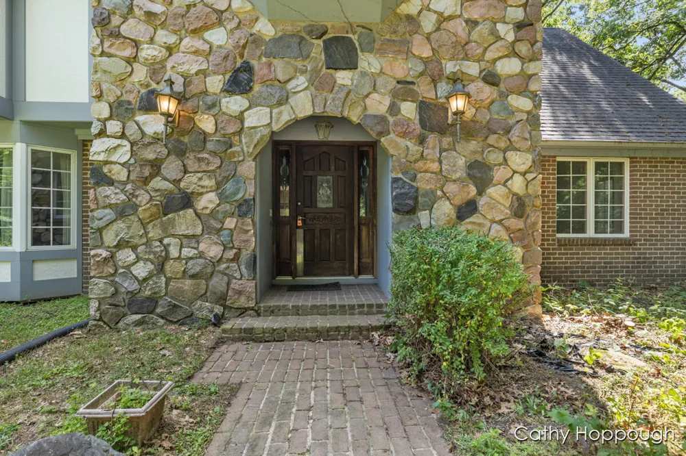735 Prairie Creek Road Ionia Township, MI 48846