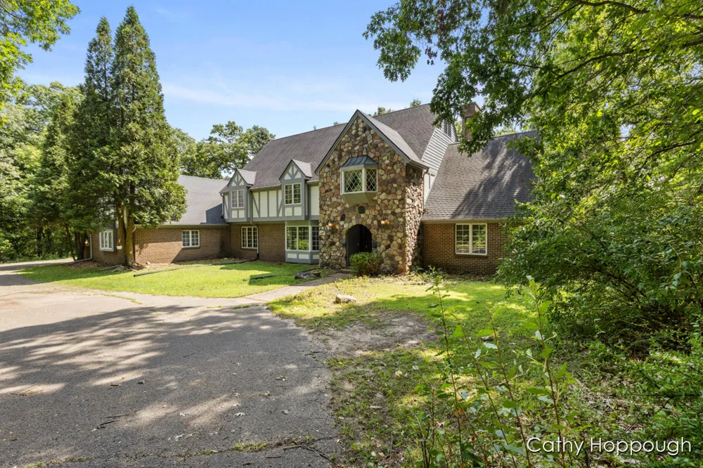 735 Prairie Creek Road Ionia Township, MI 48846
