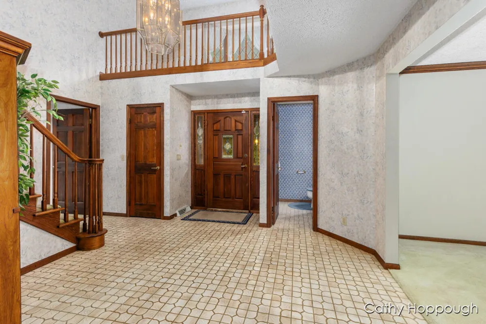 735 Prairie Creek Road Ionia Township, MI 48846