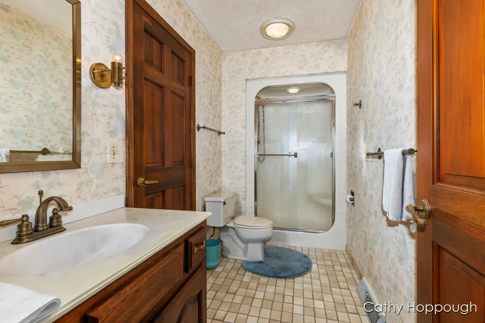 735 Prairie Creek Road Ionia Township, MI 48846