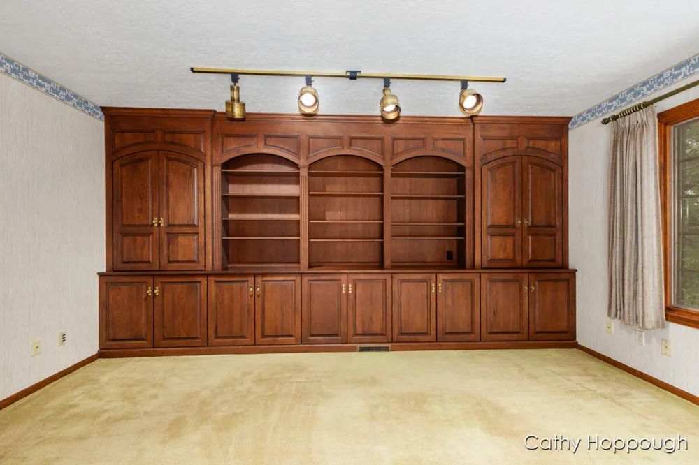 735 Prairie Creek Road Ionia Township, MI 48846