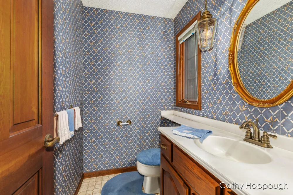 735 Prairie Creek Road Ionia Township, MI 48846