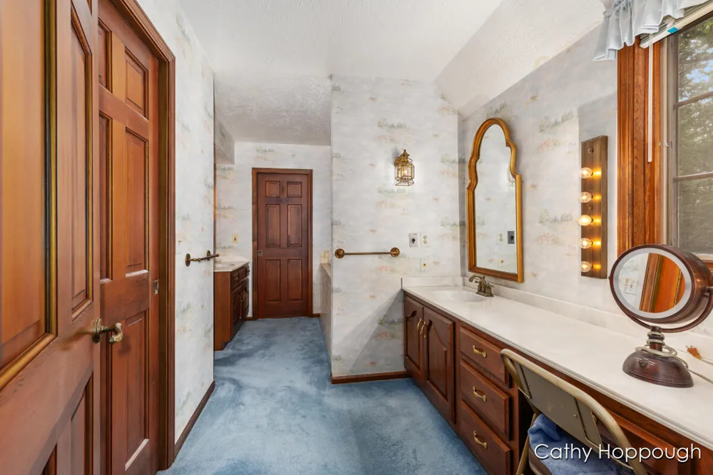 735 Prairie Creek Road Ionia Township, MI 48846