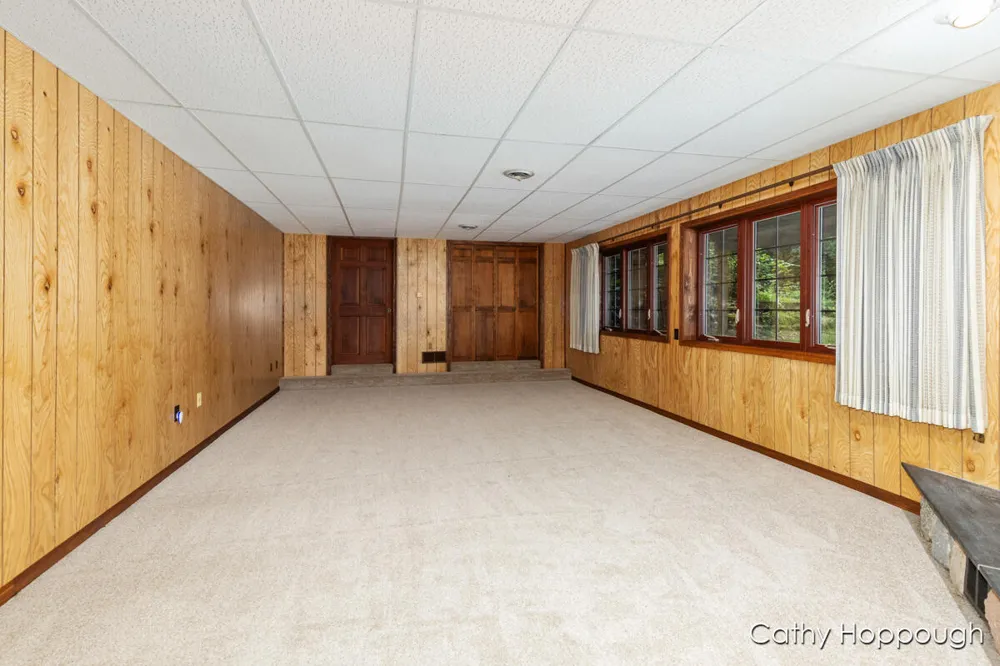 735 Prairie Creek Road Ionia Township, MI 48846