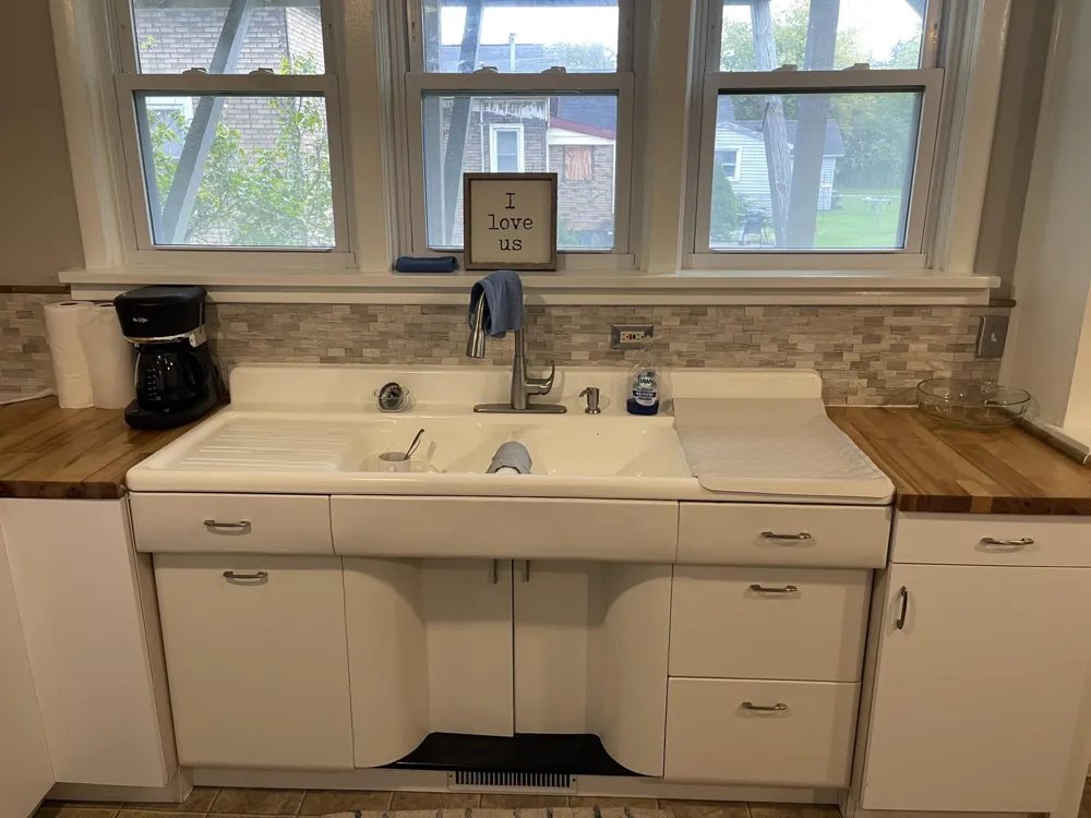 109 W Melendy Street Ludington City, MI 49431