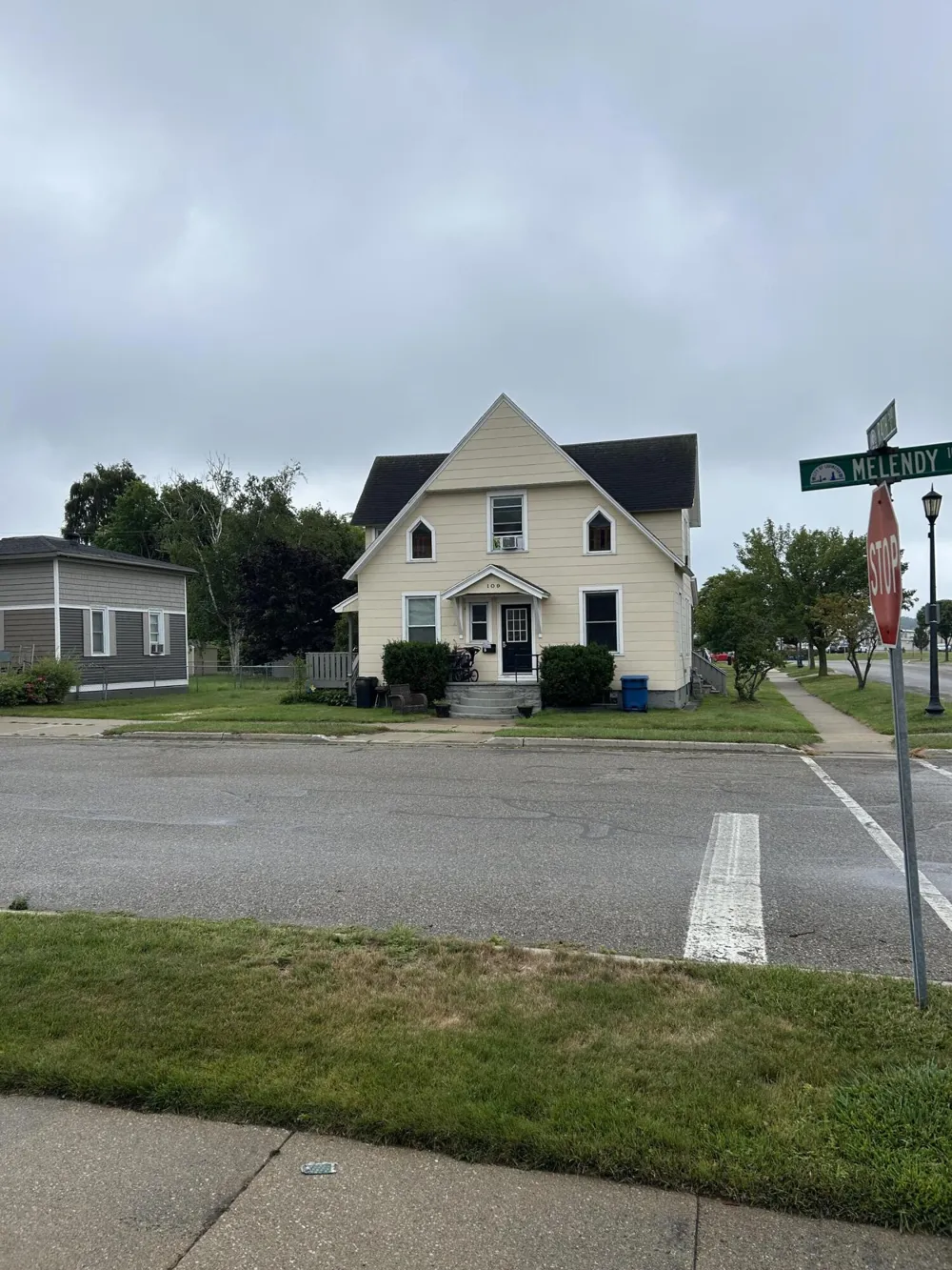 109 W Melendy Street Ludington City, MI 49431