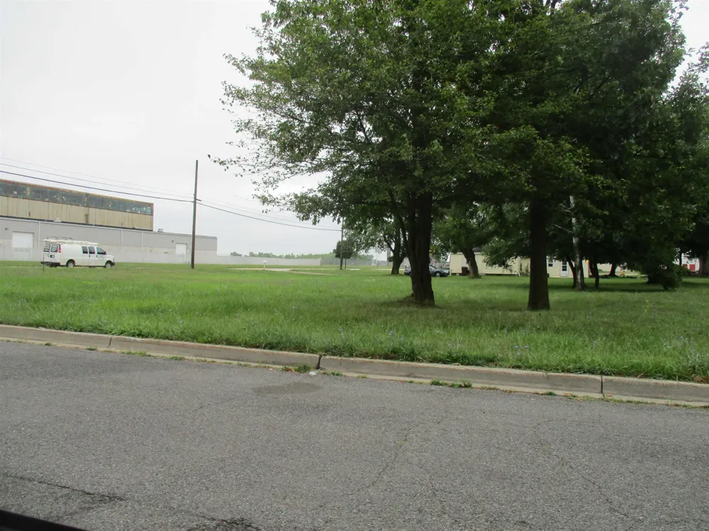 1528 E Superior Street Alma City, MI 48801