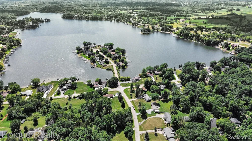 Shinanguag Drive Atlas Township, MI 48438