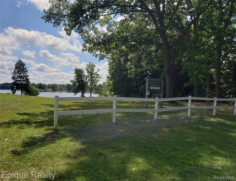 Shinanguag Drive Atlas Township, MI 48438