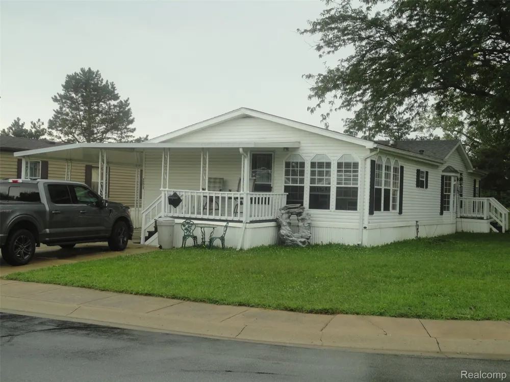 251 Inverness Bedford Township, MI 48182