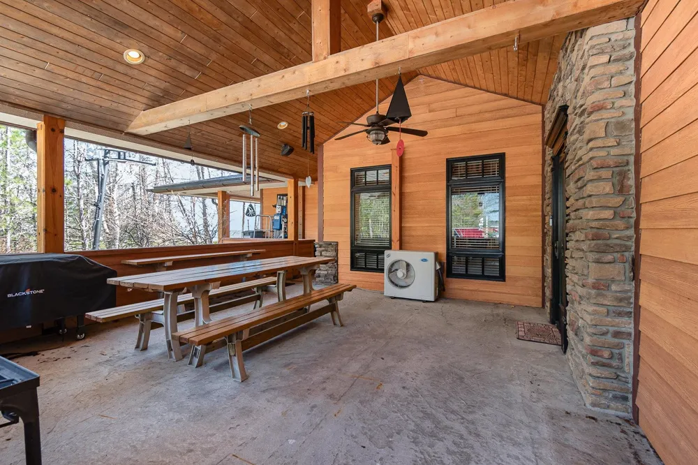 891 S State Street Au Sable Charter Township, MI 48750