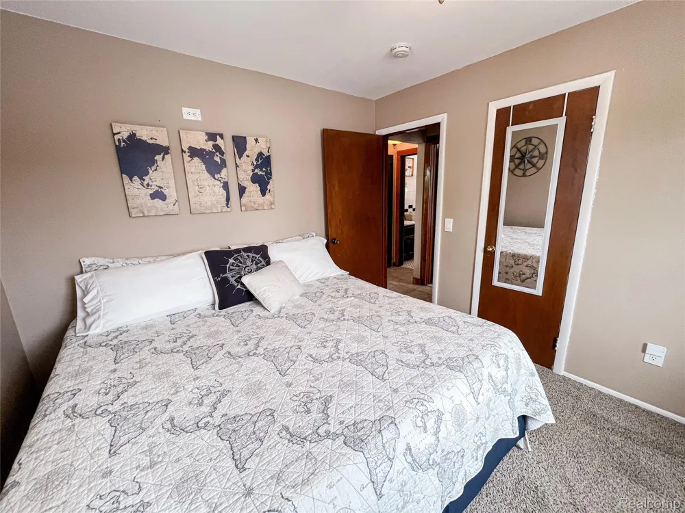 599 Westpointe Court Lake Orion Village, MI 48362