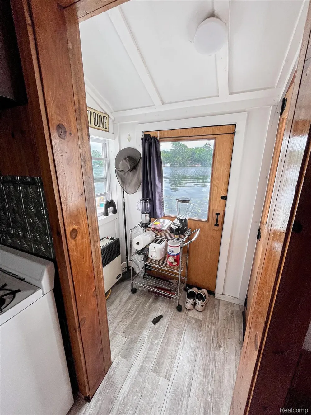 599 Westpointe Court Lake Orion Village, MI 48362