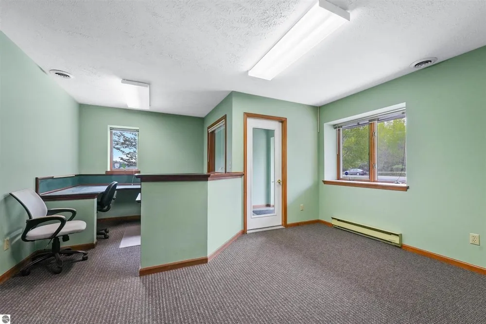 9435 Cherry Bend Road Elmwood Charter Township, MI 49684