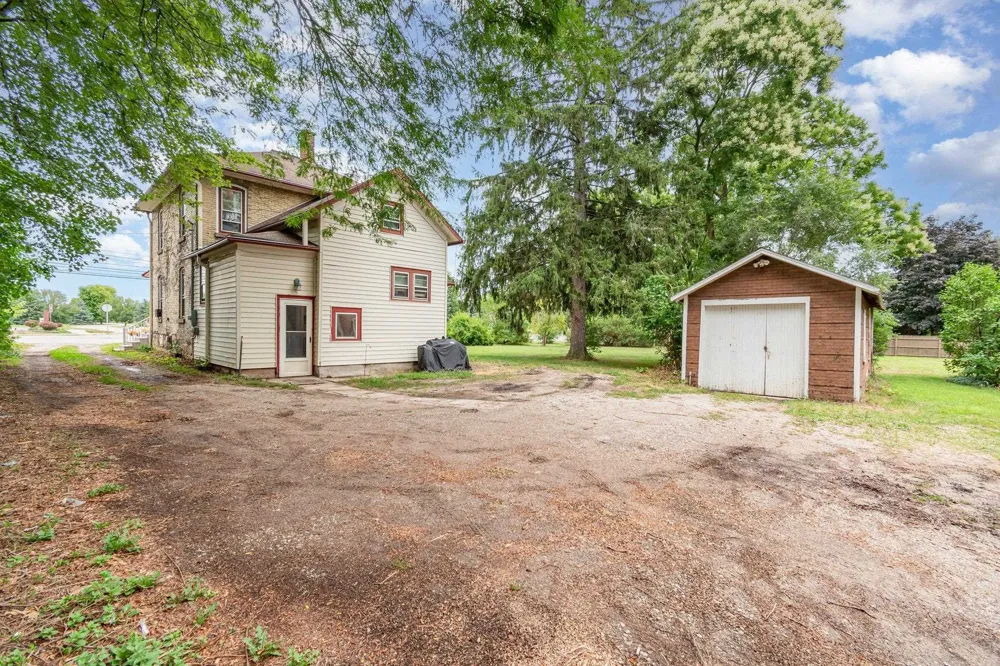 1926 E Broadway Street Mt Pleasant City, MI 48858