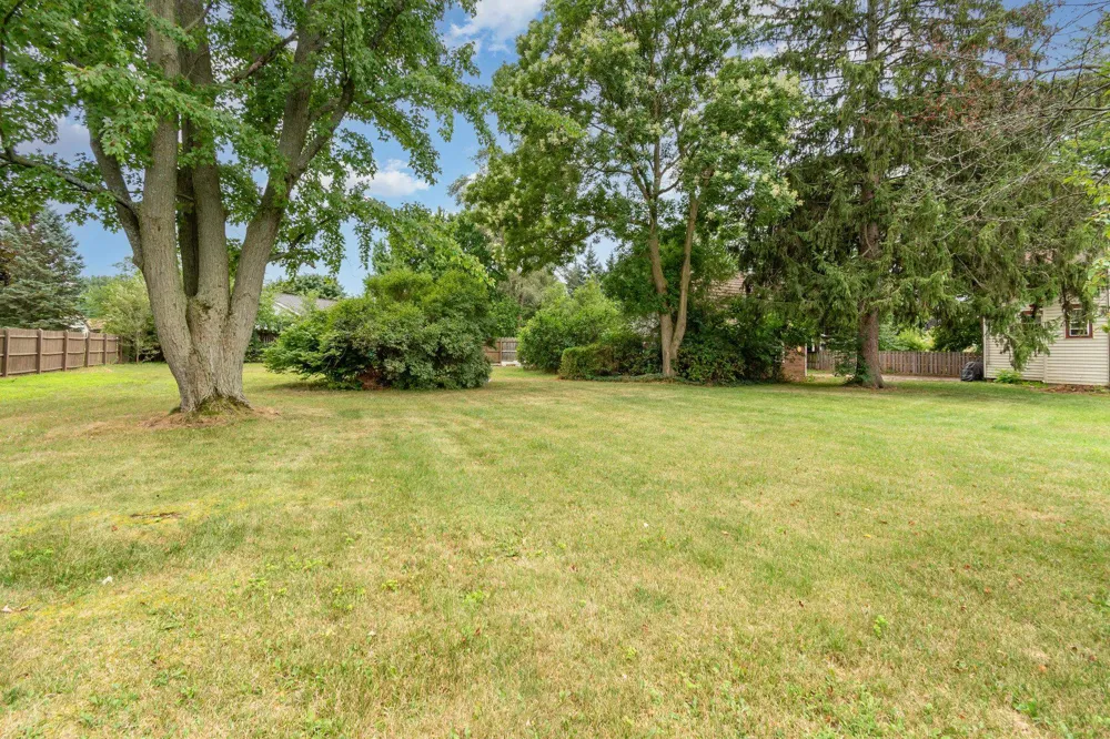1926 E Broadway Street Mt Pleasant City, MI 48858