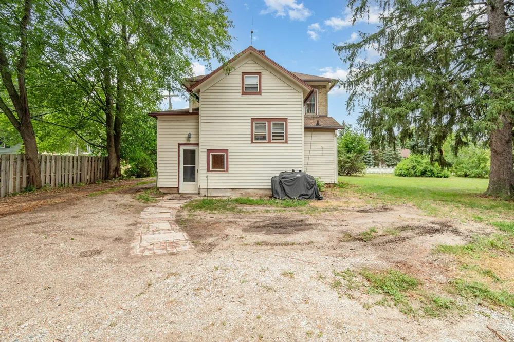 1926 E Broadway Street Mt Pleasant City, MI 48858