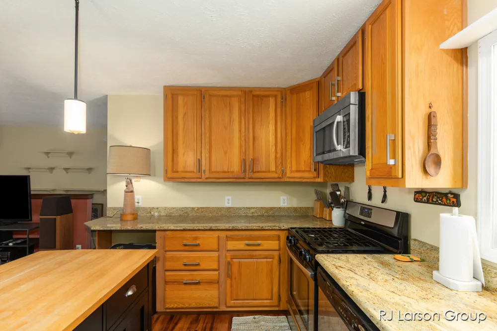 1007 Orchard Avenue Casco Township, MI 49090