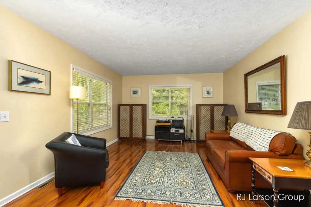 1007 Orchard Avenue Casco Township, MI 49090