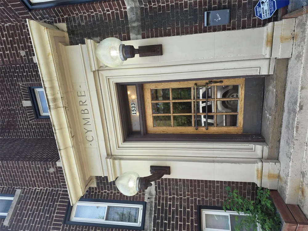 1533 Ash Street #B1 Detroit City, MI 48208