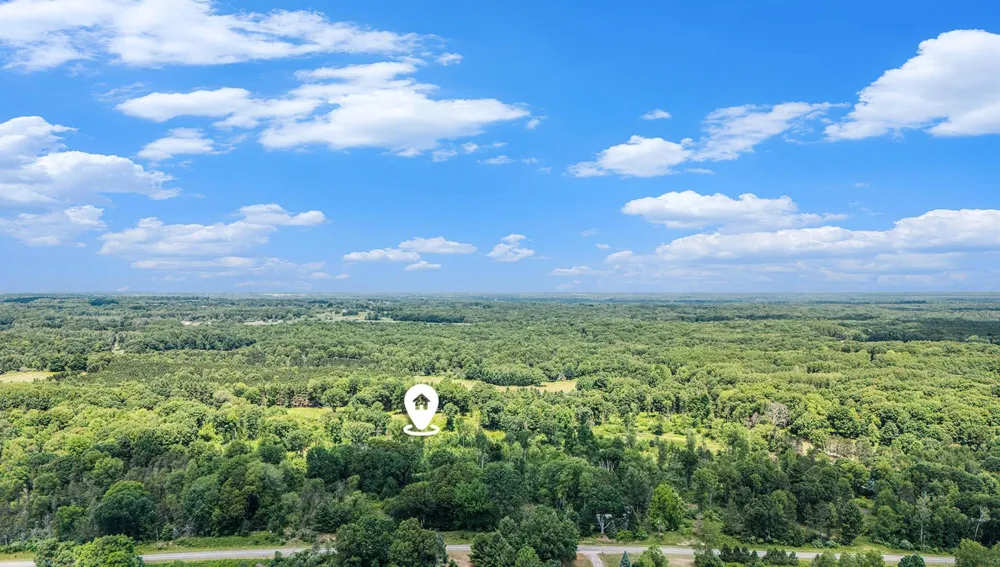 2714 E Hawley Road Eden Township, MI 49405