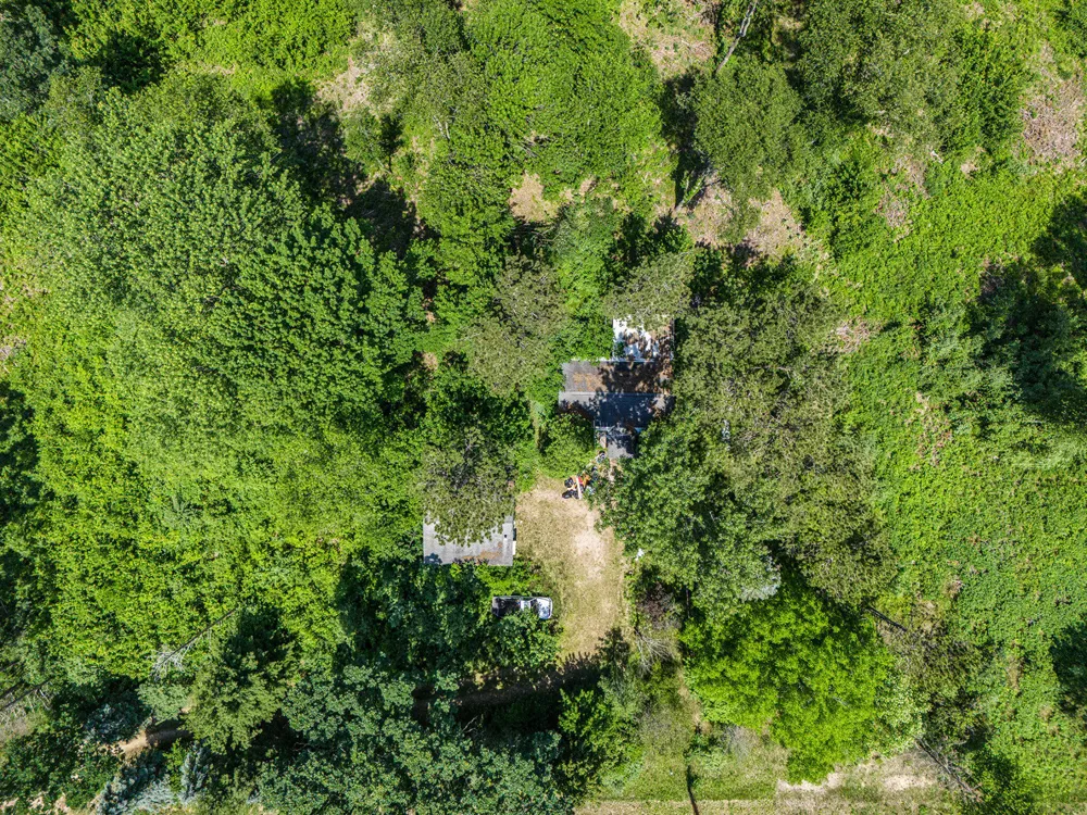 2714 E Hawley Road Eden Township, MI 49405