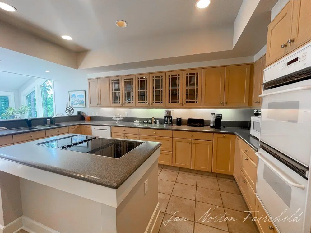 8050 Wilderness Trail NE Ada Township, MI 49301