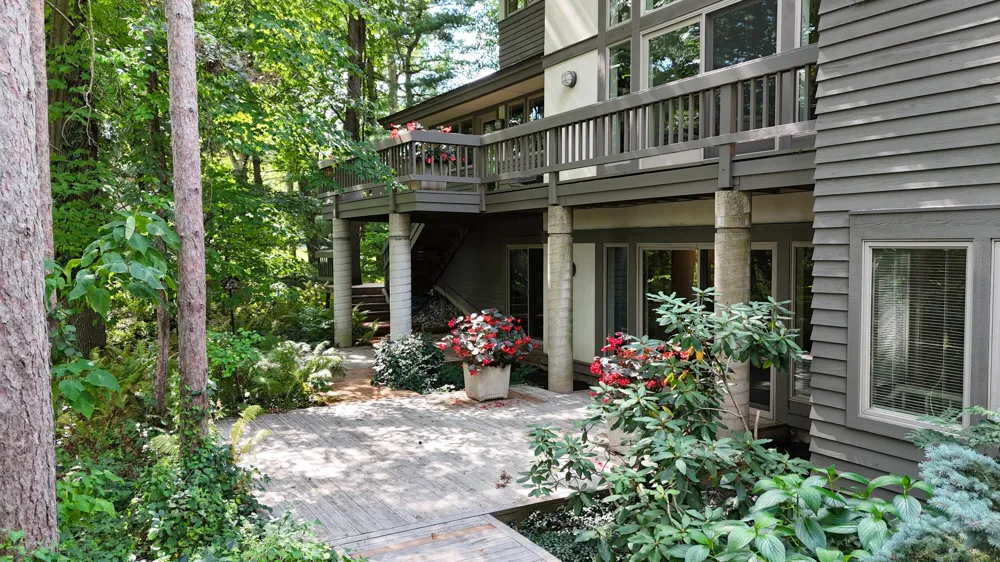8050 Wilderness Trail NE Ada Township, MI 49301