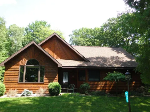 4873 Birchwood Trail