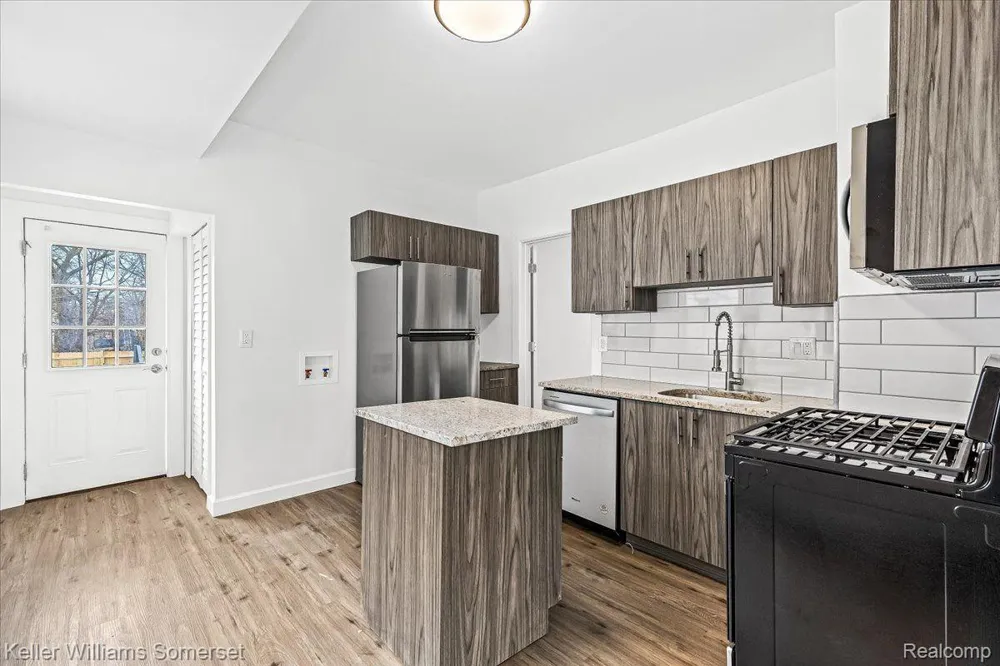 6091 Vermont #B Detroit City, MI 48208