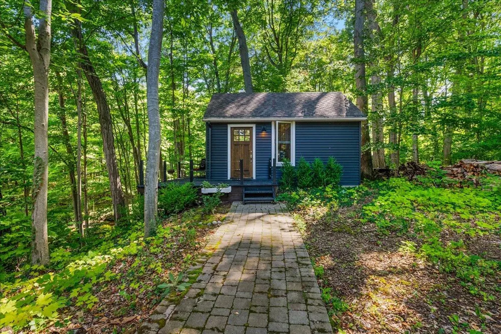955 Kenwood Drive Holland City, MI 49423