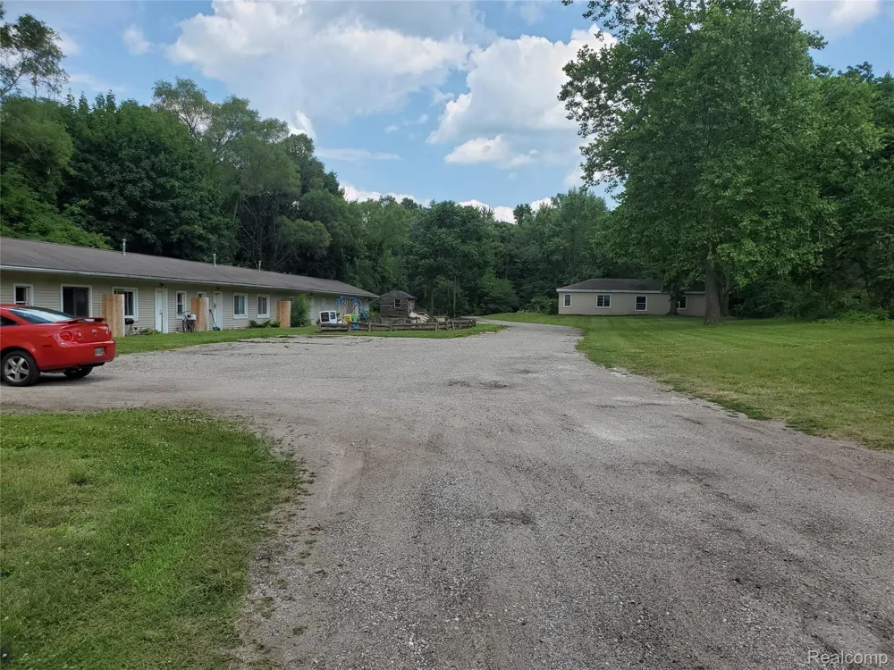 11549 S Us Highway 27 Dewitt City, MI 48820