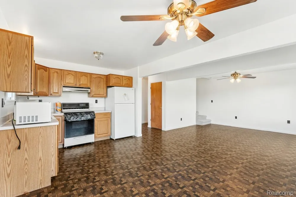 9720 E KELLYVILLE ROAD Briley Township, MI 49709