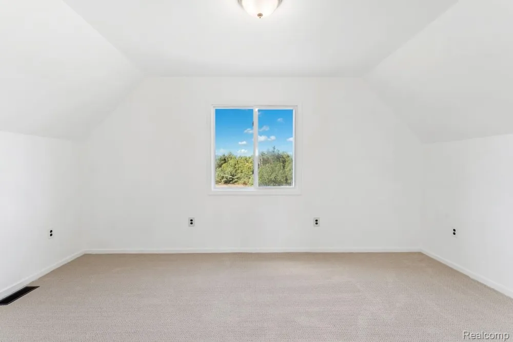 9720 E KELLYVILLE ROAD Briley Township, MI 49709