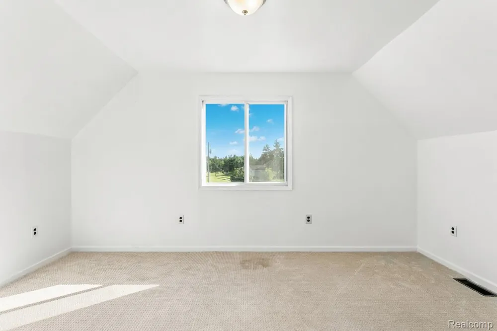 9720 E KELLYVILLE ROAD Briley Township, MI 49709