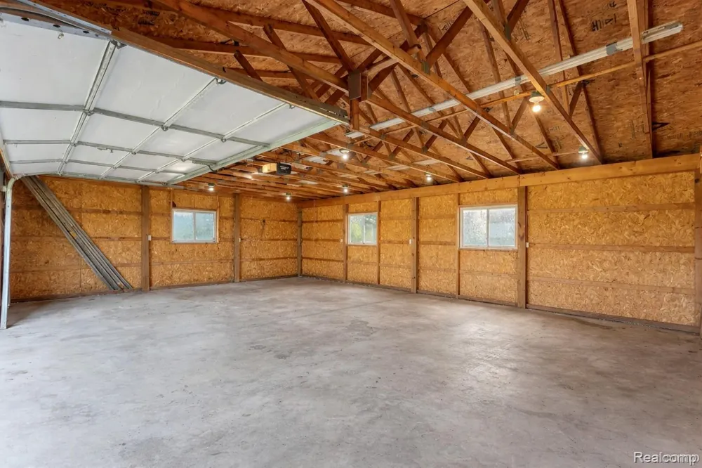 9720 E KELLYVILLE ROAD Briley Township, MI 49709