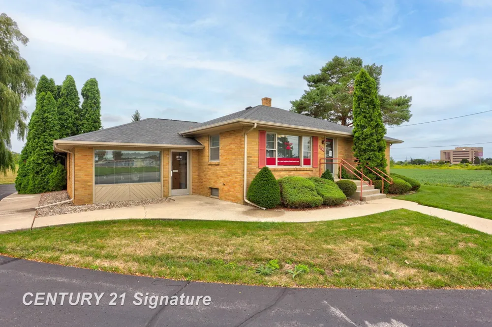 3741 Tittabawassee Road Saginaw Charter Township, MI 48604