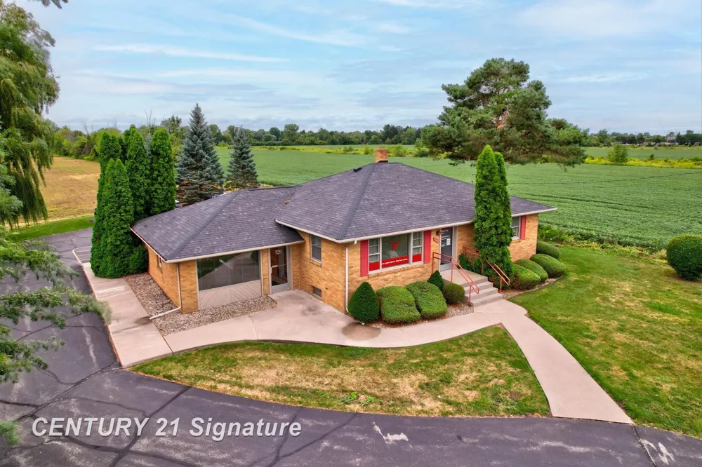 3741 Tittabawassee Road Saginaw Charter Township, MI 48604