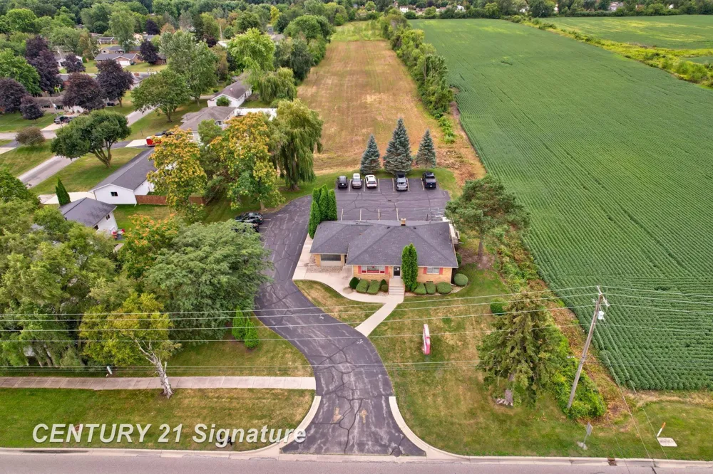 3741 Tittabawassee Road Saginaw Charter Township, MI 48604