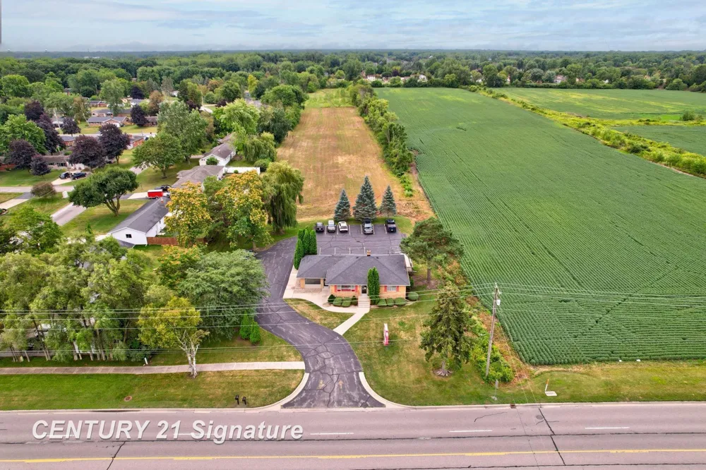3741 Tittabawassee Road Saginaw Charter Township, MI 48604