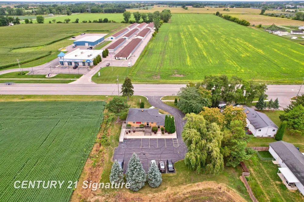3741 Tittabawassee Road Saginaw Charter Township, MI 48604