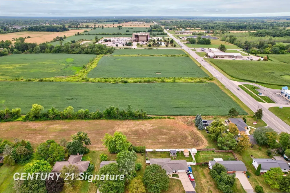 3741 Tittabawassee Road Saginaw Charter Township, MI 48604