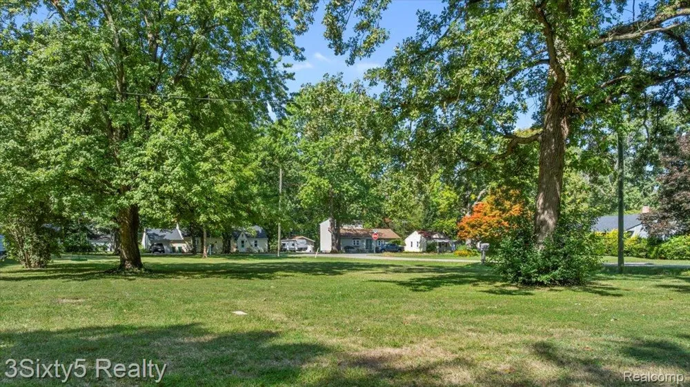 20223 Newman Drive Brownstown Charter Township, MI 48183
