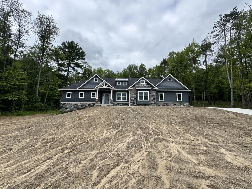 9931 White Tail Drive York Charter Township, MI 48176
